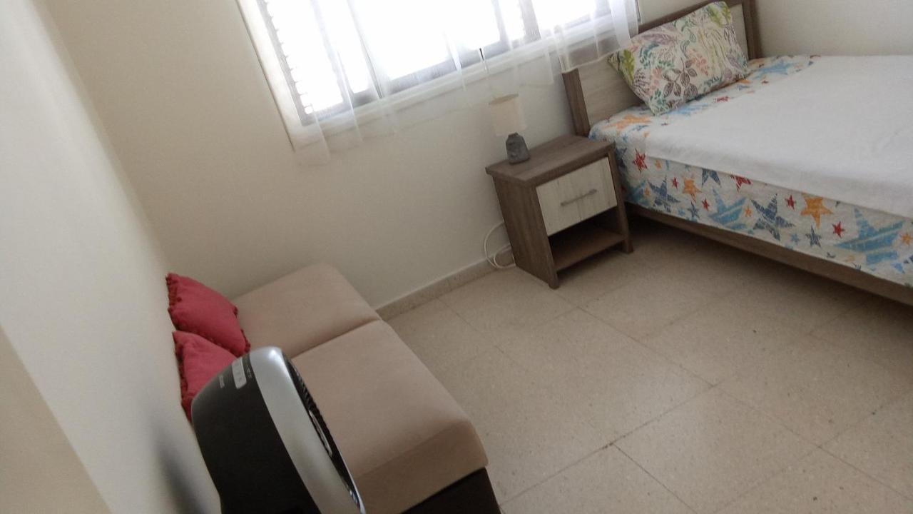 לרנקה 2 Bedroom Apartment In Makenzi מראה חיצוני תמונה